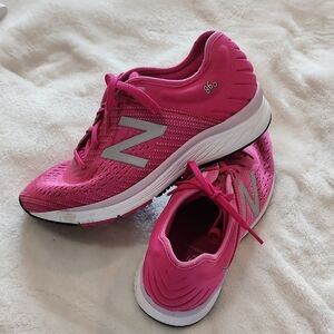 New Balance Women's Athletic Shoes in Pink and Gray